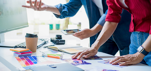 アドバタイジング事業